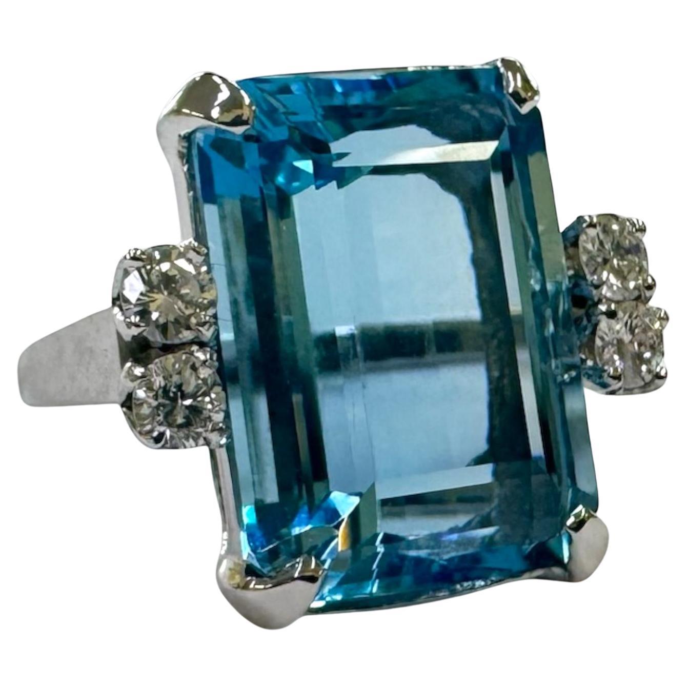 Anillo de cóctel vintage de aguamarina y diamantes Santa María de 17,5 quilates
