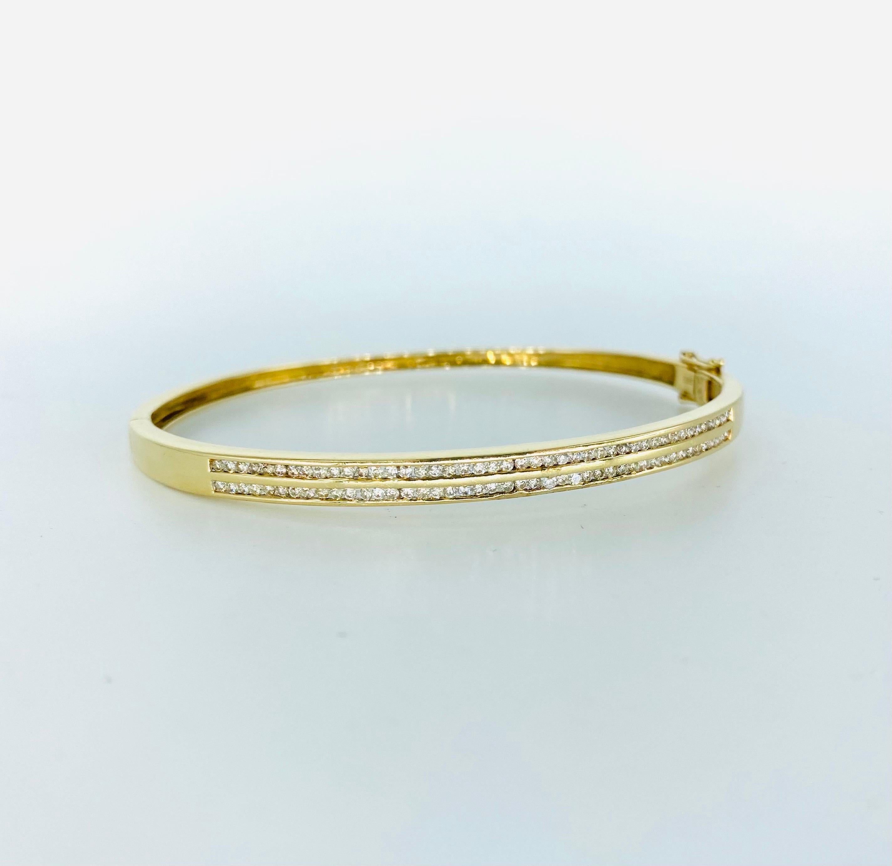 Round Cut Vintage 1.75 Carat Two-Row Champagne Diamonds Bangle 14k Gold For Sale