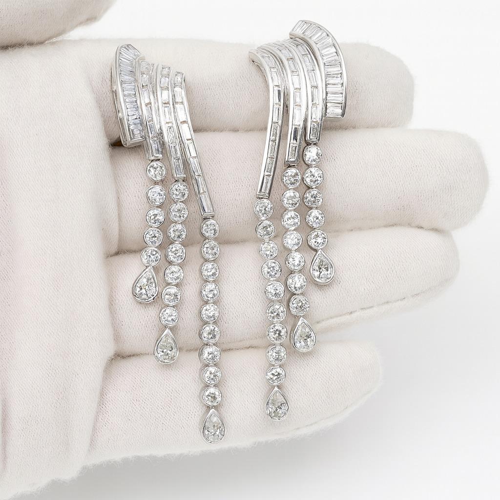 Pendants d'oreilles Vintage 17.50 Carat Diamond Platinum & 18K Yellow Gold