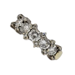 Vintage 1,75ctw Diamant Fünf-Stein-Halb-Ewigkeit Ring in 18K Gold