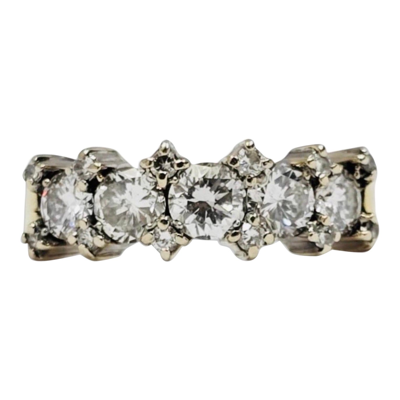 Vintage 1,75ctw Diamant Fünf-Stein-Halb-Ewigkeit Ring in 18K Gold im Angebot