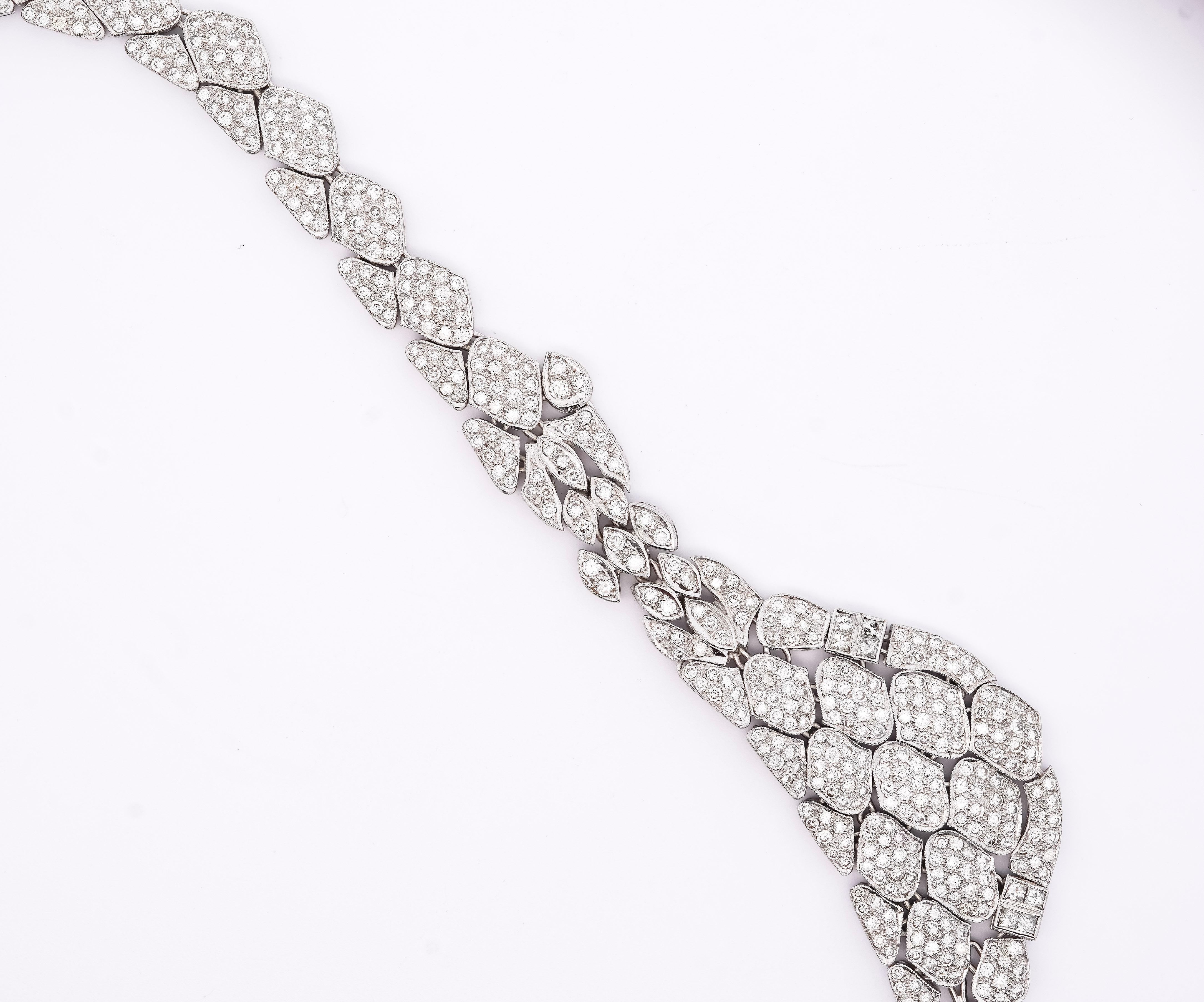 Contemporary Vintage 17.6 Carat Round Diamond Pave Choker Necklace For Sale