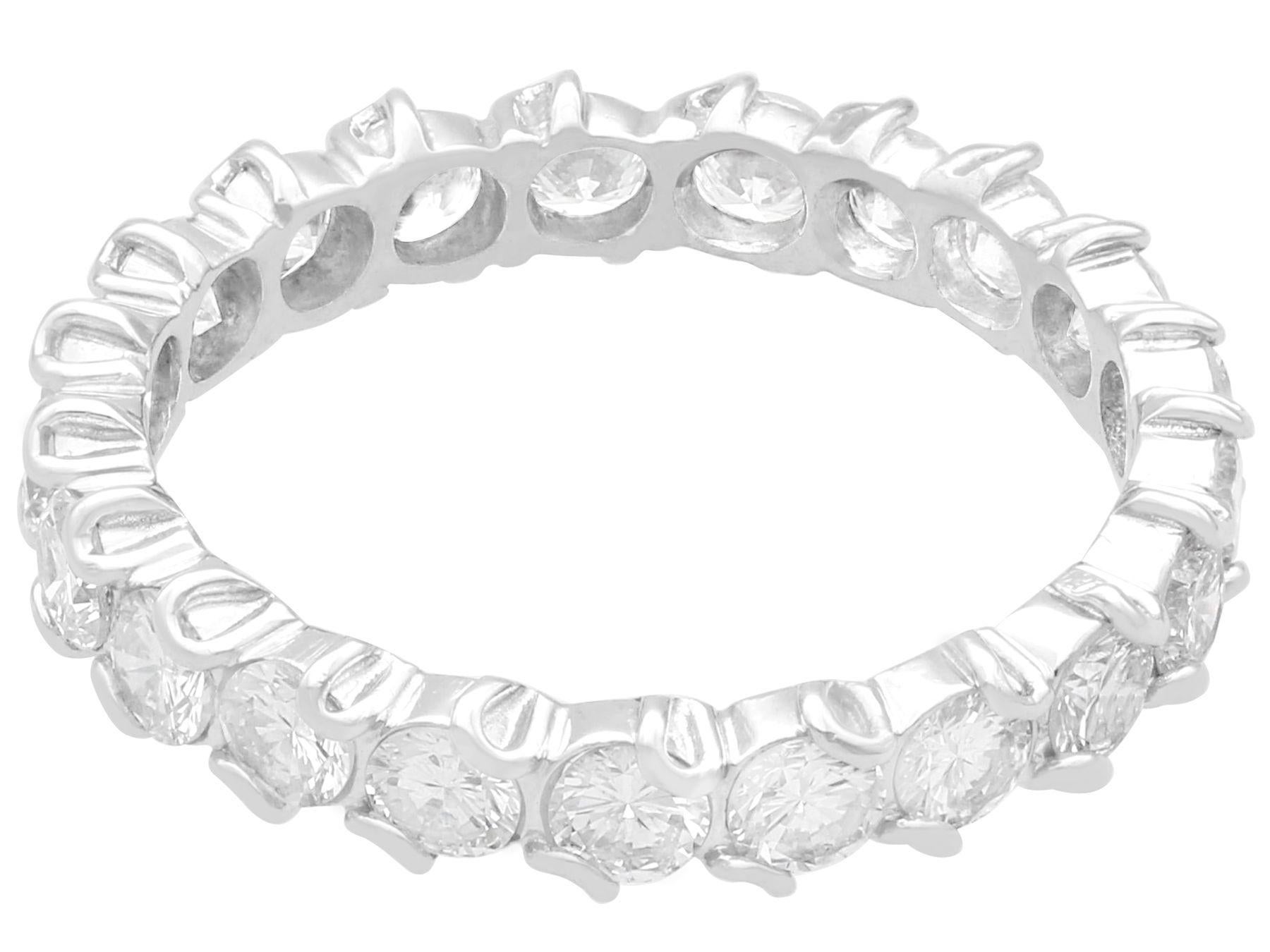 Vintage 1.78 Carat Diamond and 18k White Gold Full Eternity Ring In Excellent Condition For Sale In Jesmond, Newcastle Upon Tyne