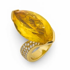 Vintage 17.86 carat fire opal diamond 18k yellow gold cocktail ring
