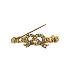Vintage 17ct Yellow Gold Seed Pearl Brooch