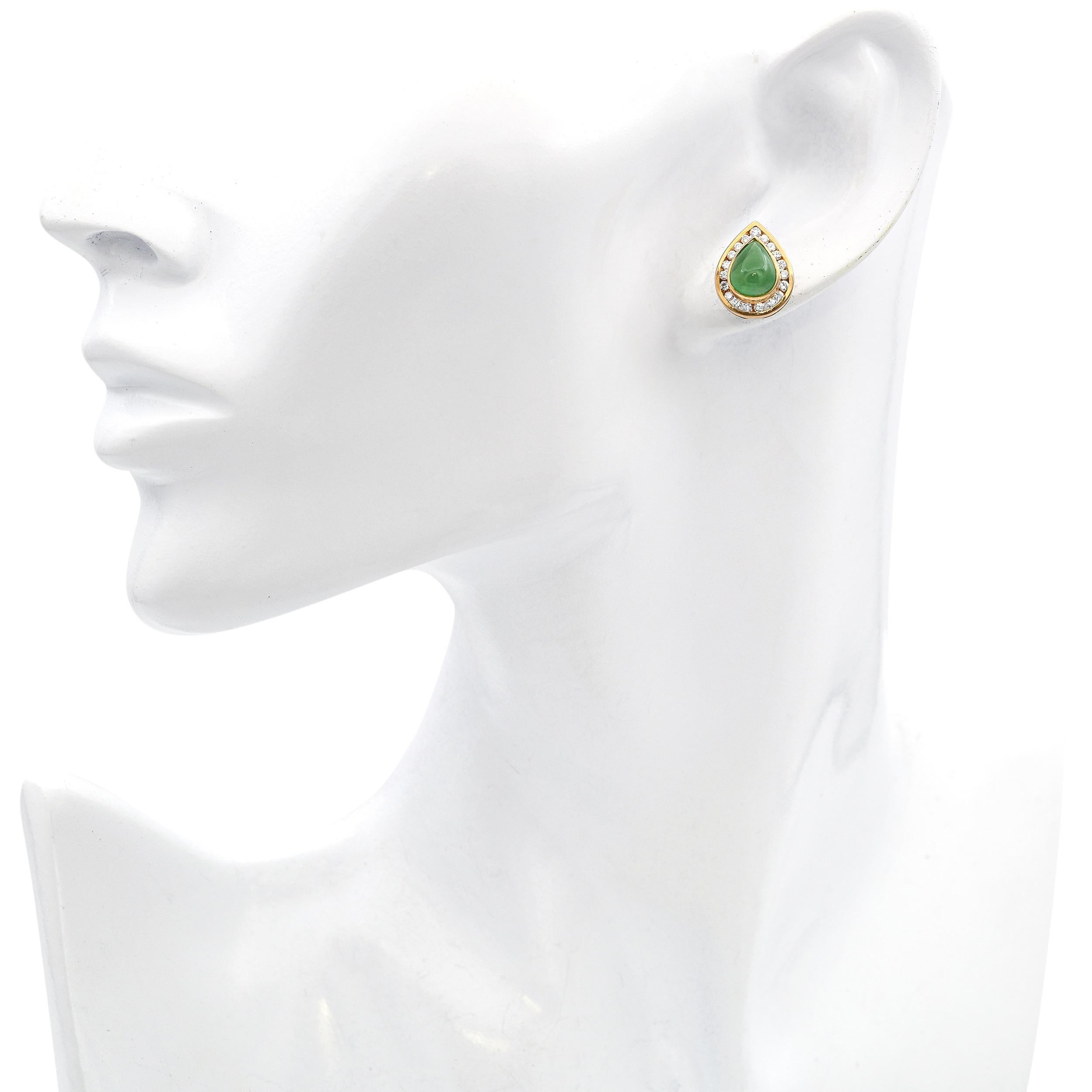 Pendientes vintage de crisoprasa y diamantes de oro amarillo de 17k Corte brillante en venta