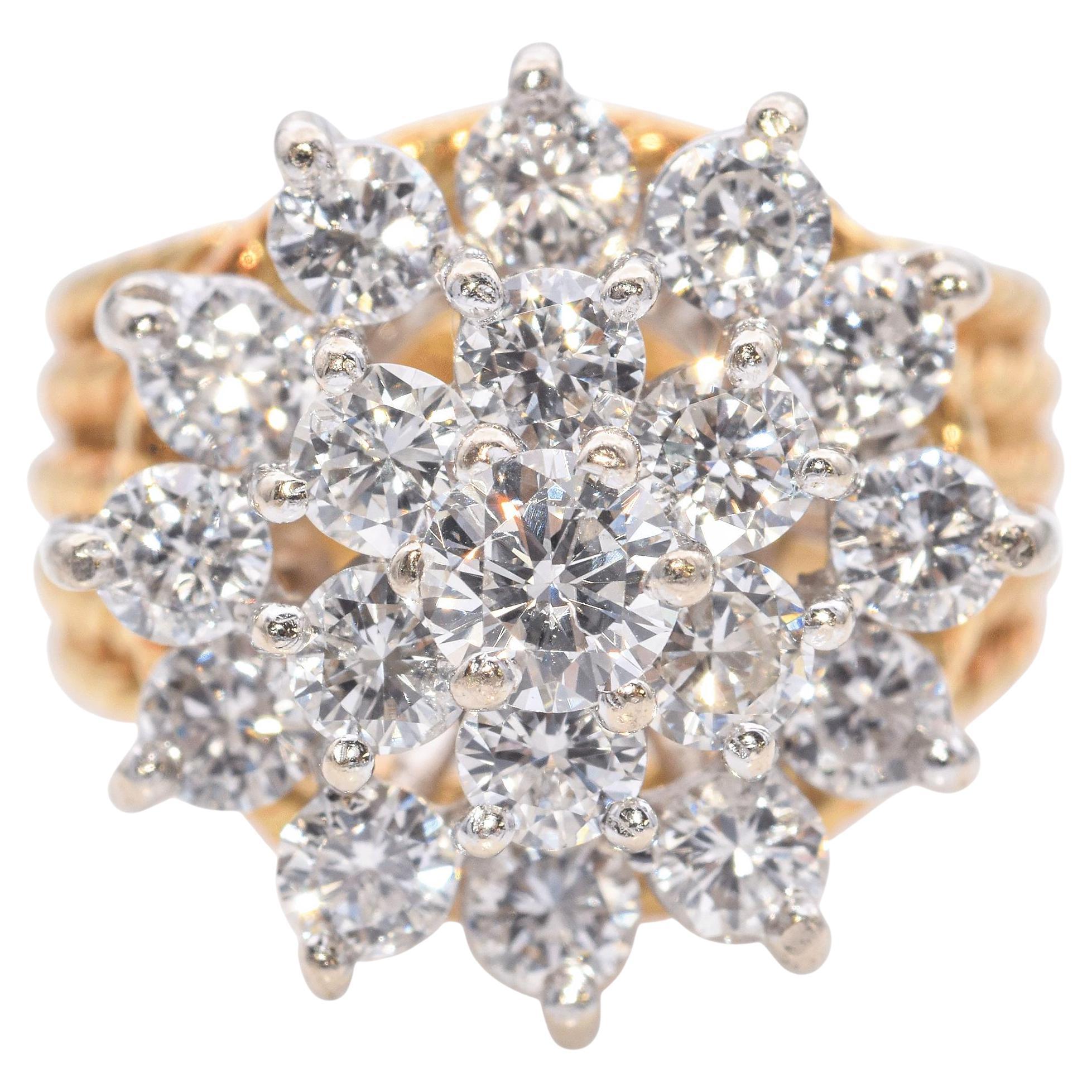 Vintage 17k Yellow Gold Diamond Cluster Cocktail Ring