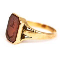Vintage 18 Carat Gold Carved Intaglio Signet Ring