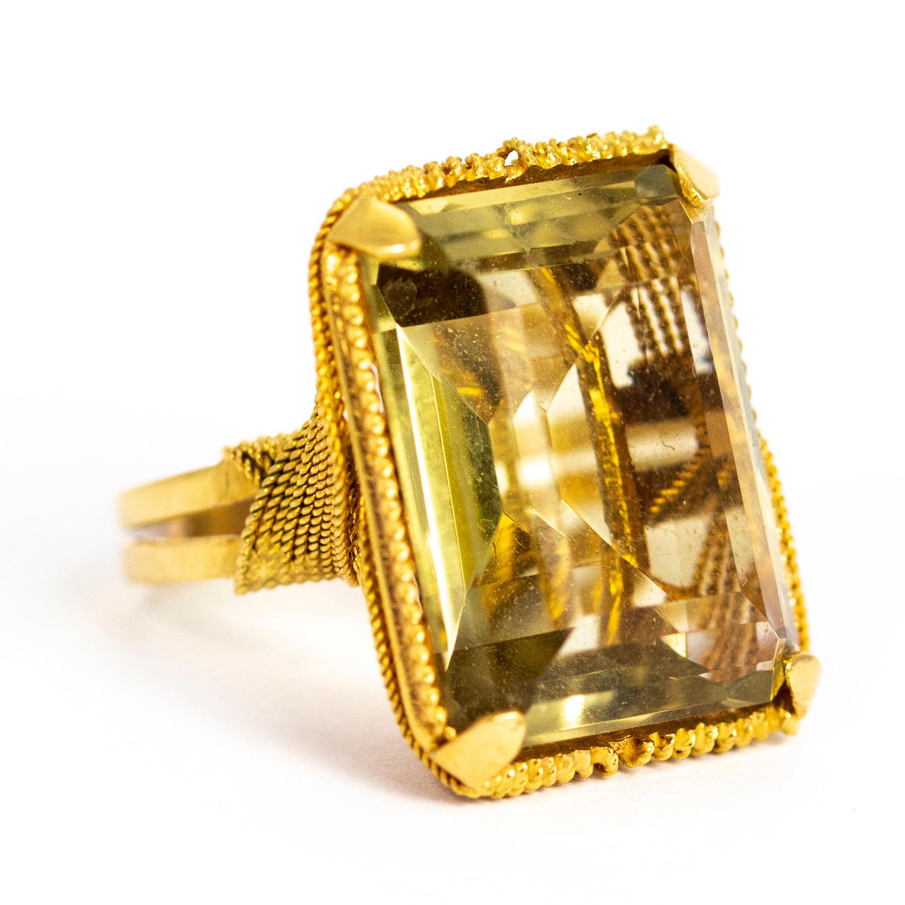 Women's or Men's Vintage 18 Carat Gold Citrine Cocktail Ring