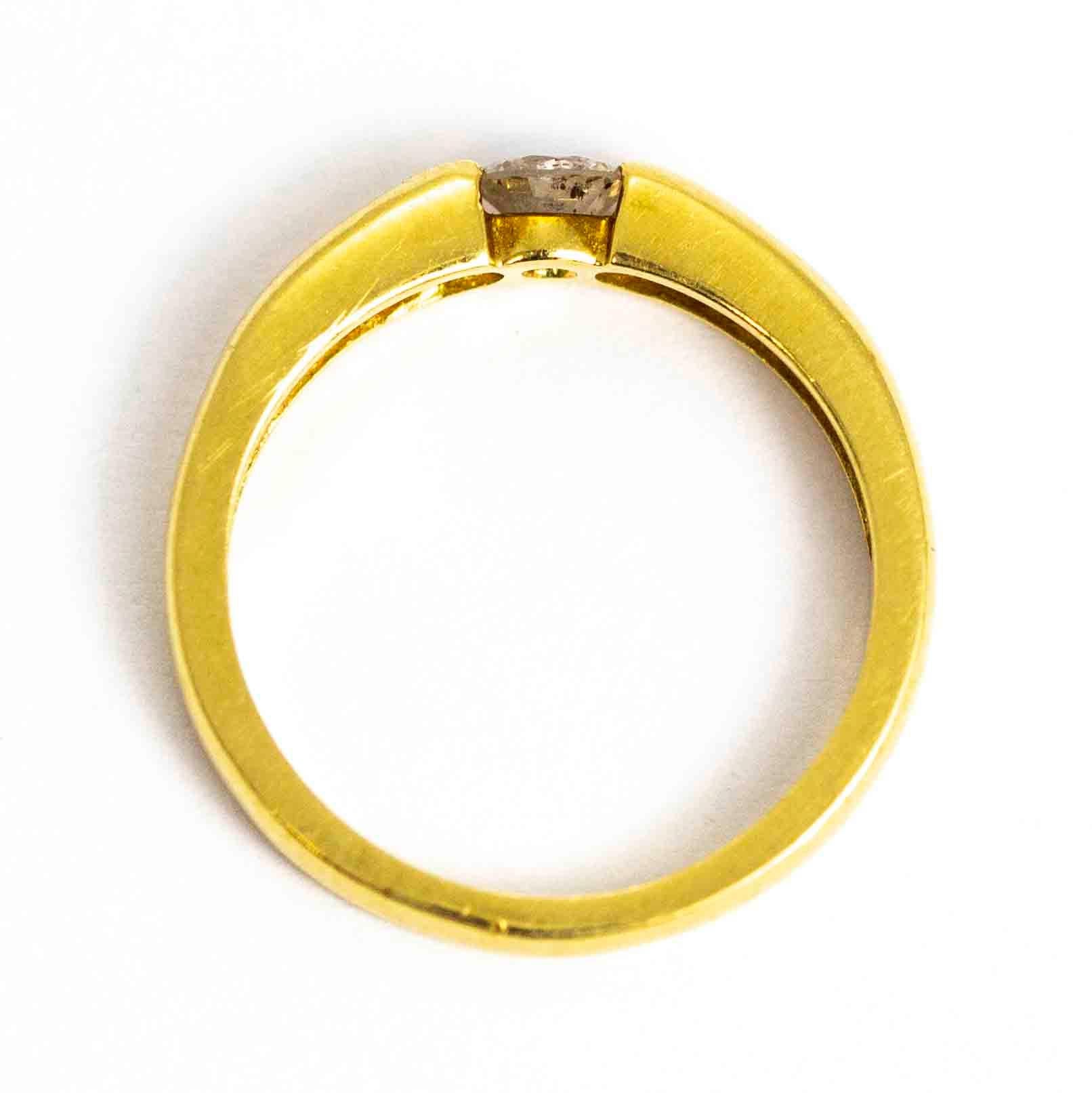 Vintage 18 Carat Gold Diamond Solitaire Ring 2
