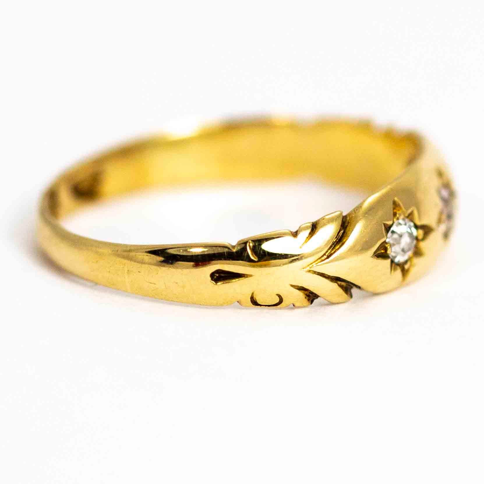 Vintage 18 Carat Gold Diamond Three-Stone Gypsy Ring 2