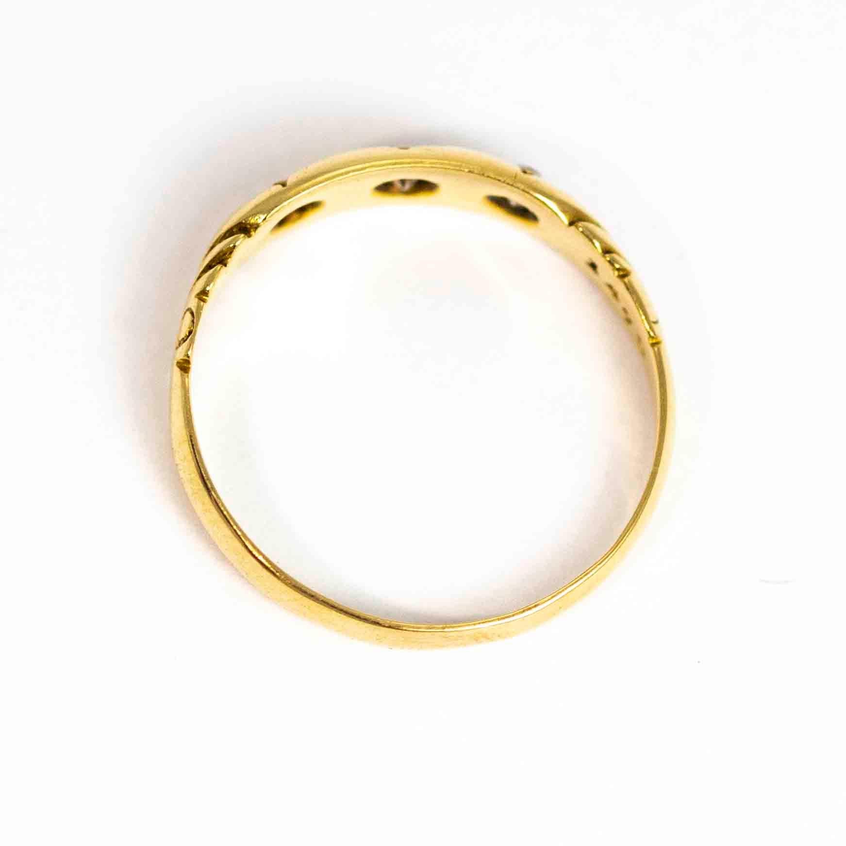 Vintage 18 Carat Gold Diamond Three-Stone Gypsy Ring 3