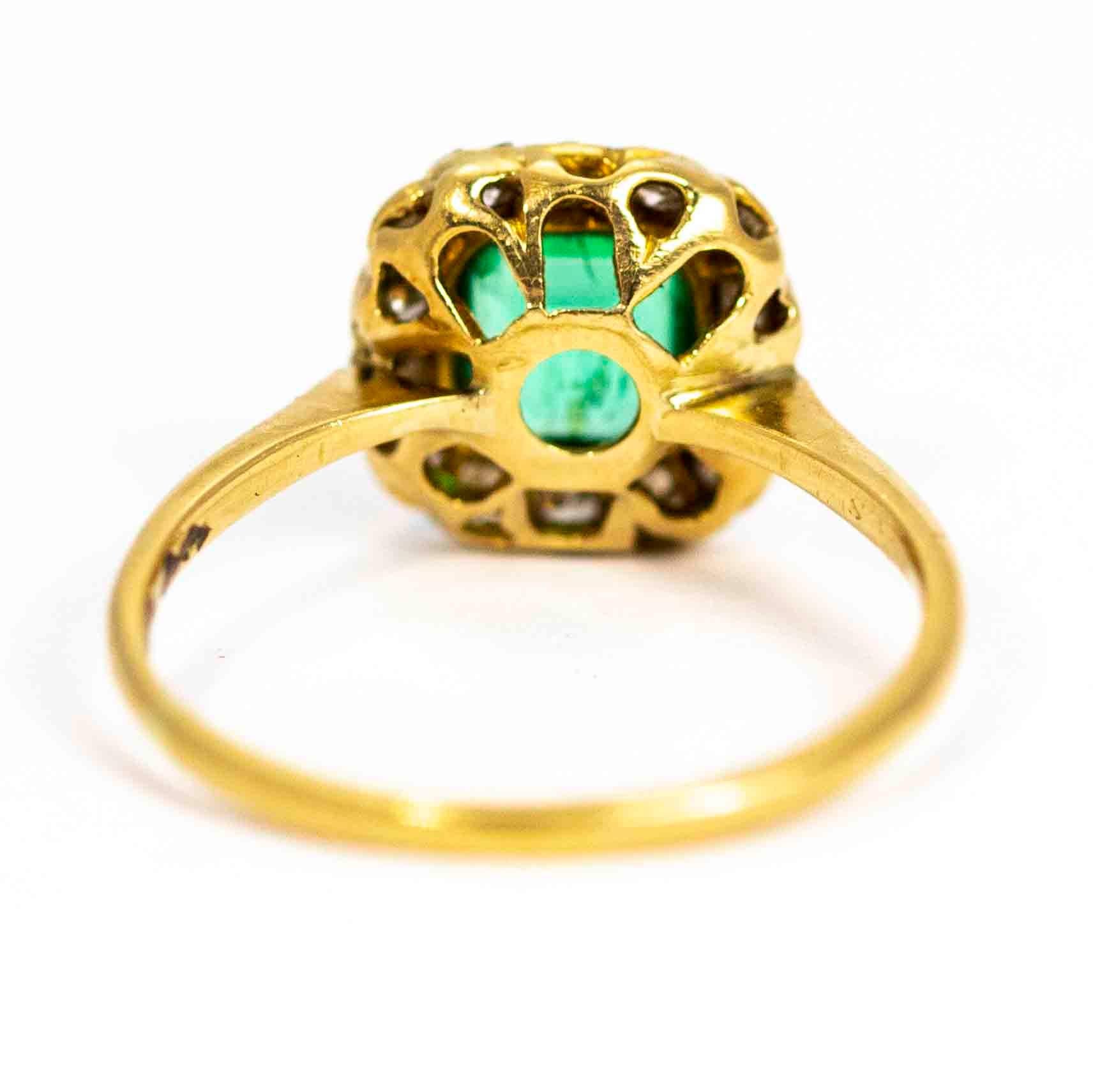 Vintage 18 Carat Gold Emerald and Diamond Cluster Ring In Good Condition In Chipping Campden, GB