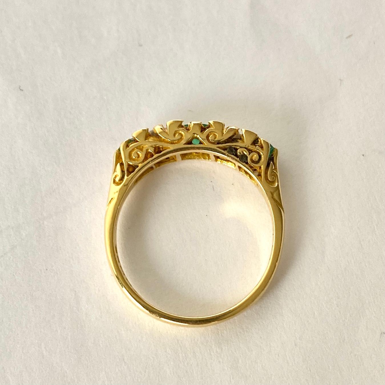 Vintage 18 Carat Gold Emerald and Diamond Five-Stone Ring In Good Condition In Chipping Campden, GB