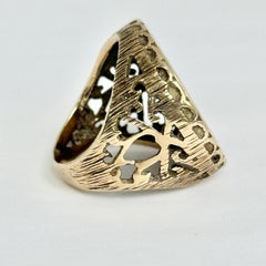 Vintage 18 Carat Gold Georgian Sovereign Signet Ring