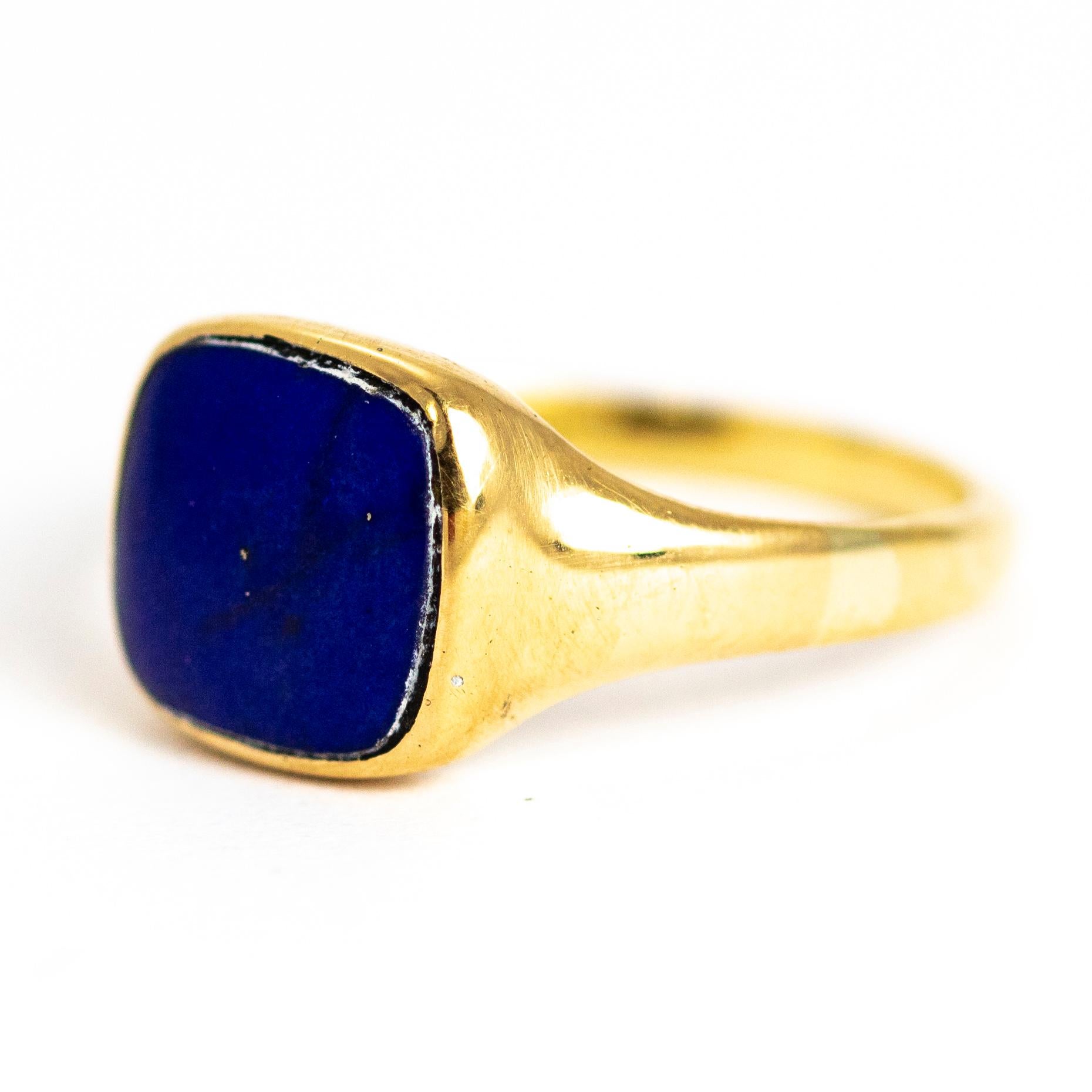 A superb vintage signet ring set with a rounded square lapis lazuli with beautiful colour. Modelled in 18 carat yellow gold.

Ring Size: UK R, US 8