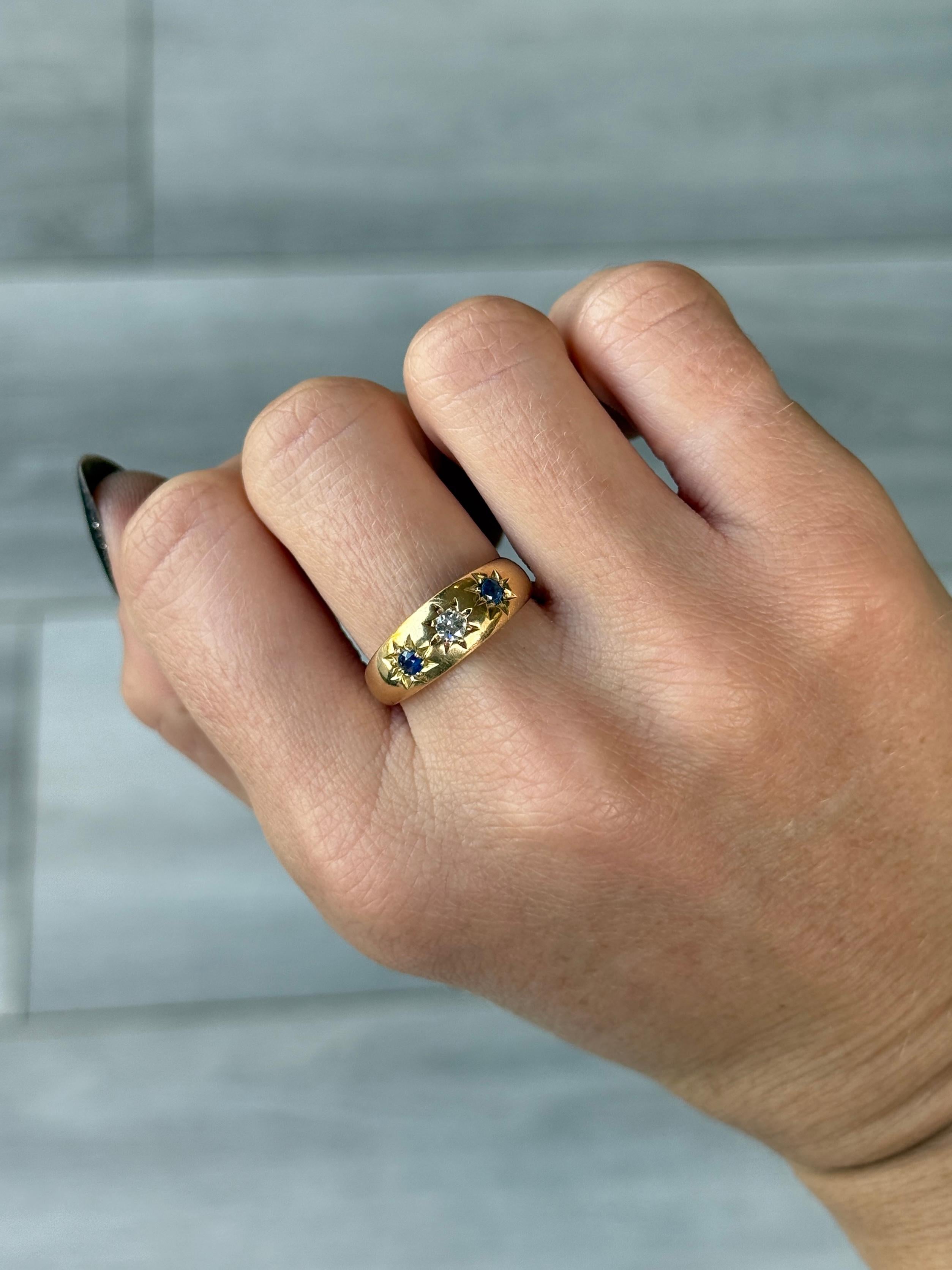 da uomo o donna Anello d'epoca in oro 18 carati con zaffiro e diamante a tre pietre e incastonatura a stella in vendita