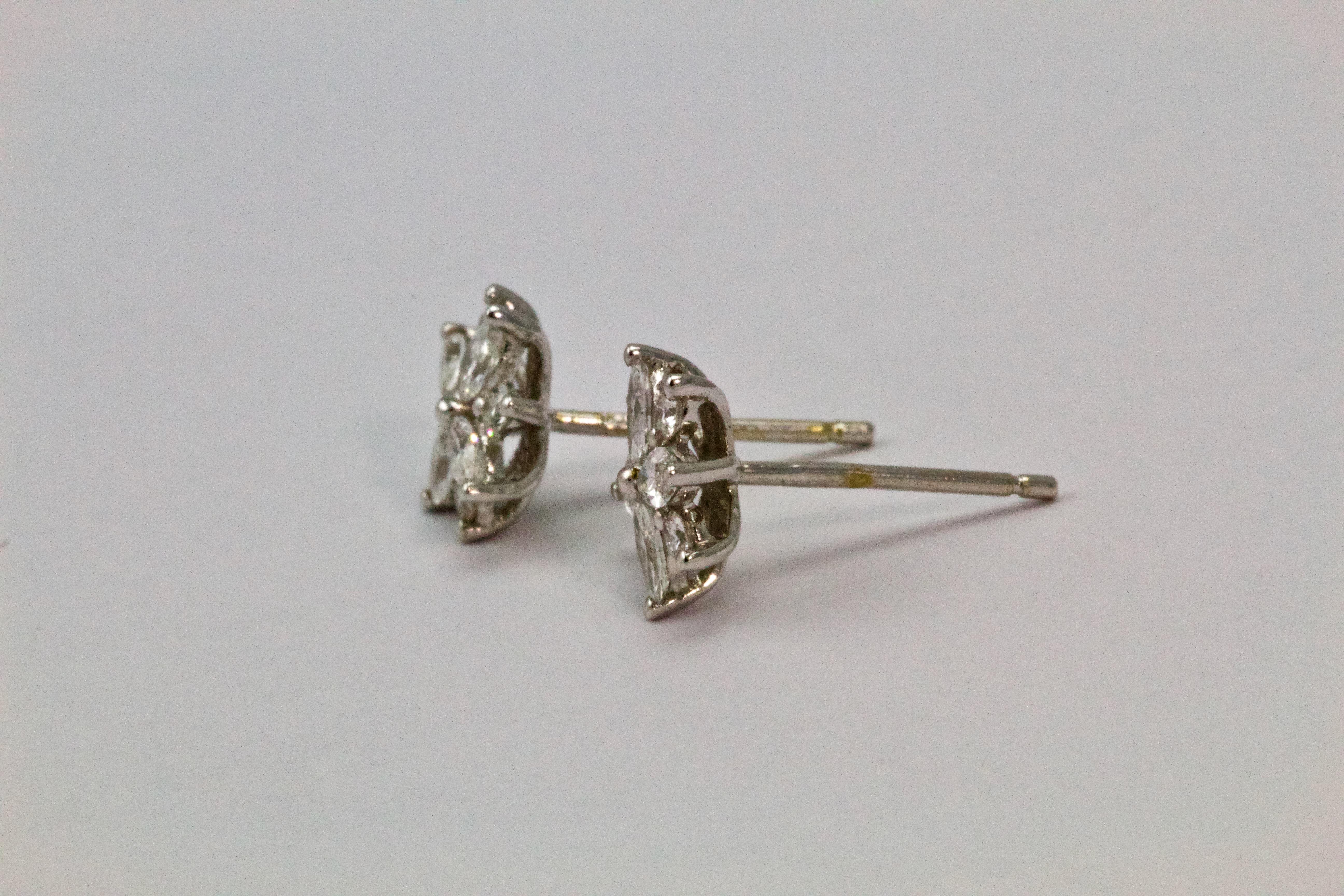 Vintage 18 Carat White Gold Diamond Flower Studs In Excellent Condition In Chipping Campden, GB