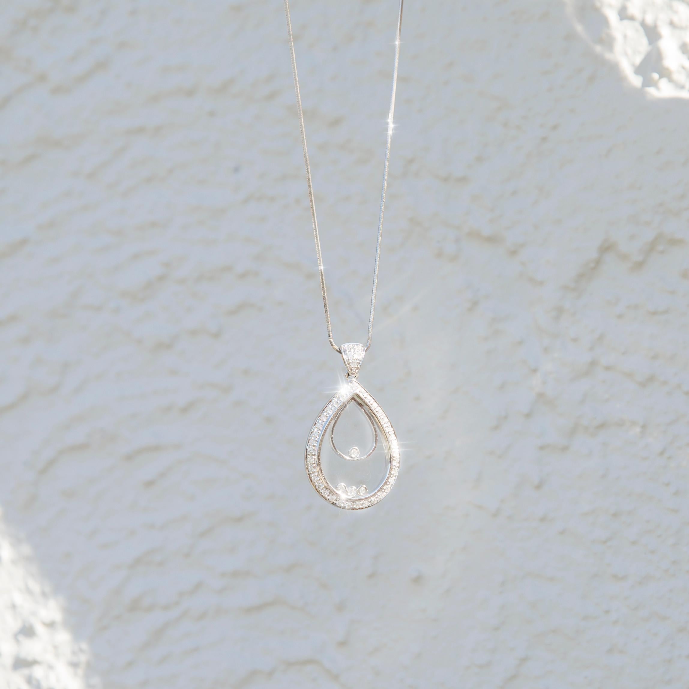 18 Karat Weißgold Doppelter tropfenförmiger schwebender Diamant-Anhänger 8