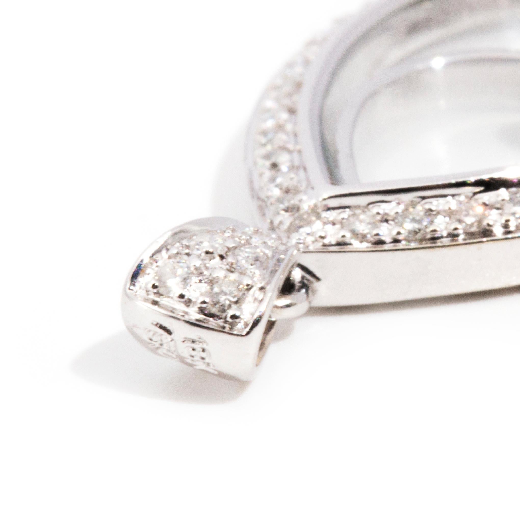 18 Karat Weißgold Doppelter tropfenförmiger schwebender Diamant-Anhänger (Moderne)