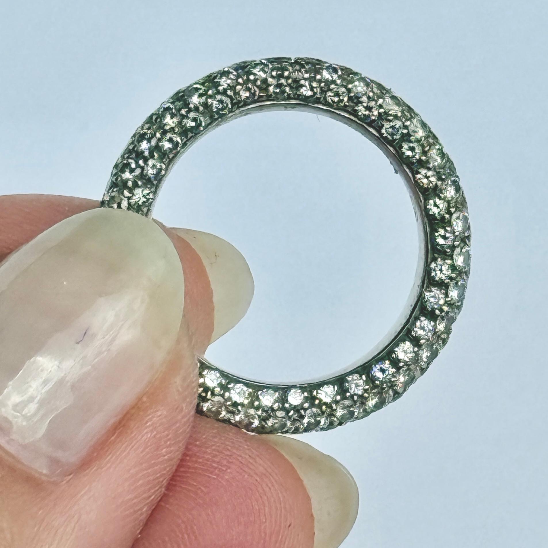 da uomo o donna Fascia a eternità con diamanti a più file in oro bianco vintage da 18 carati in vendita