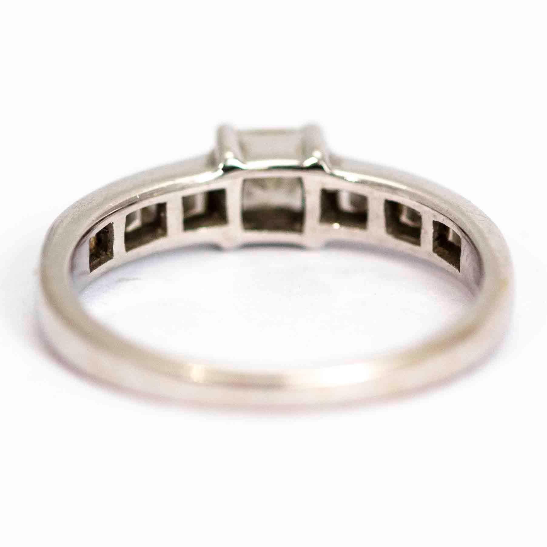 Vintage 18 Carat White Gold Princess Cut Diamond Solitaire Ring In Good Condition In Chipping Campden, GB
