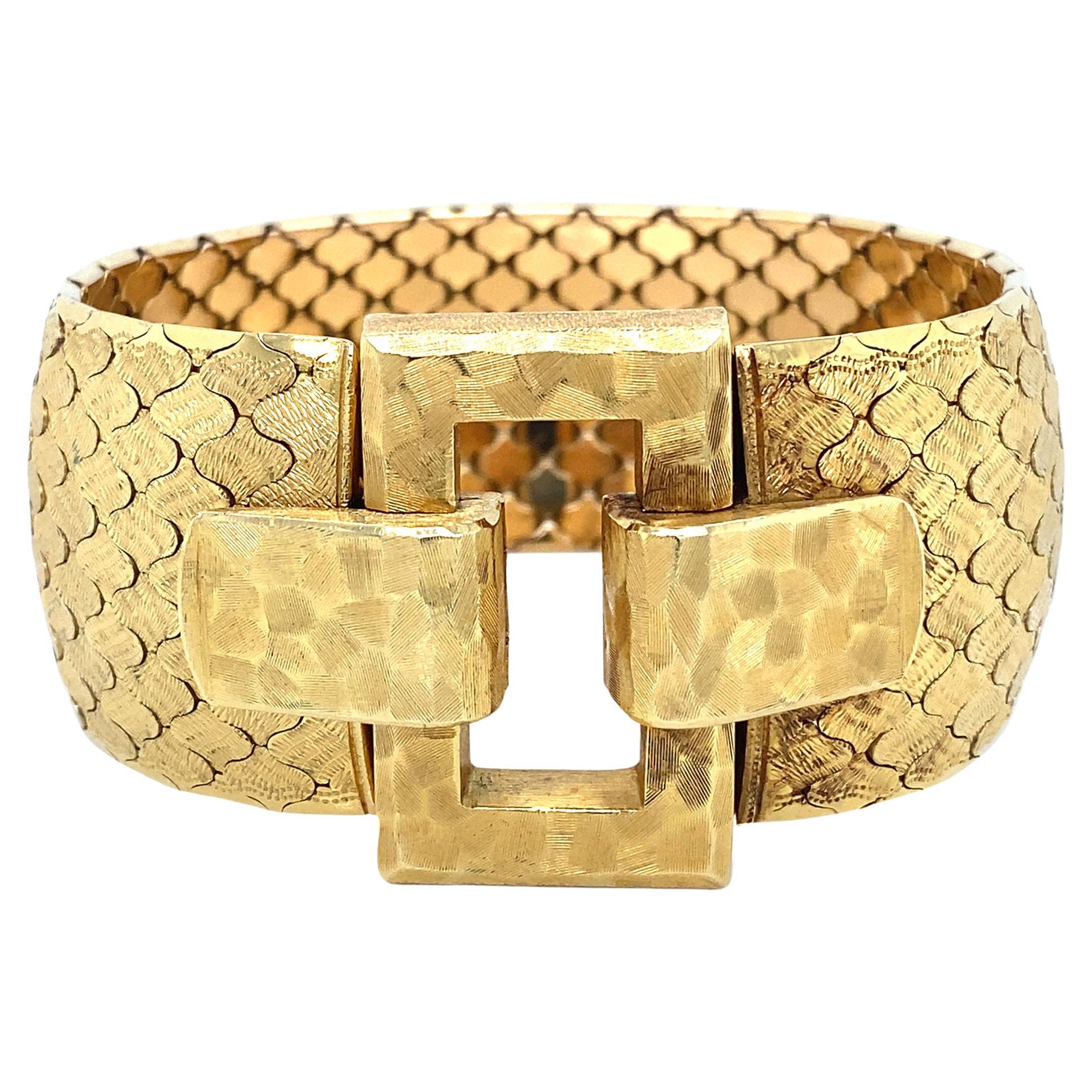 Vintage 18 Carat Yellow Gold Articulated Buckle Honeycomb Wide Cuff Bracelet