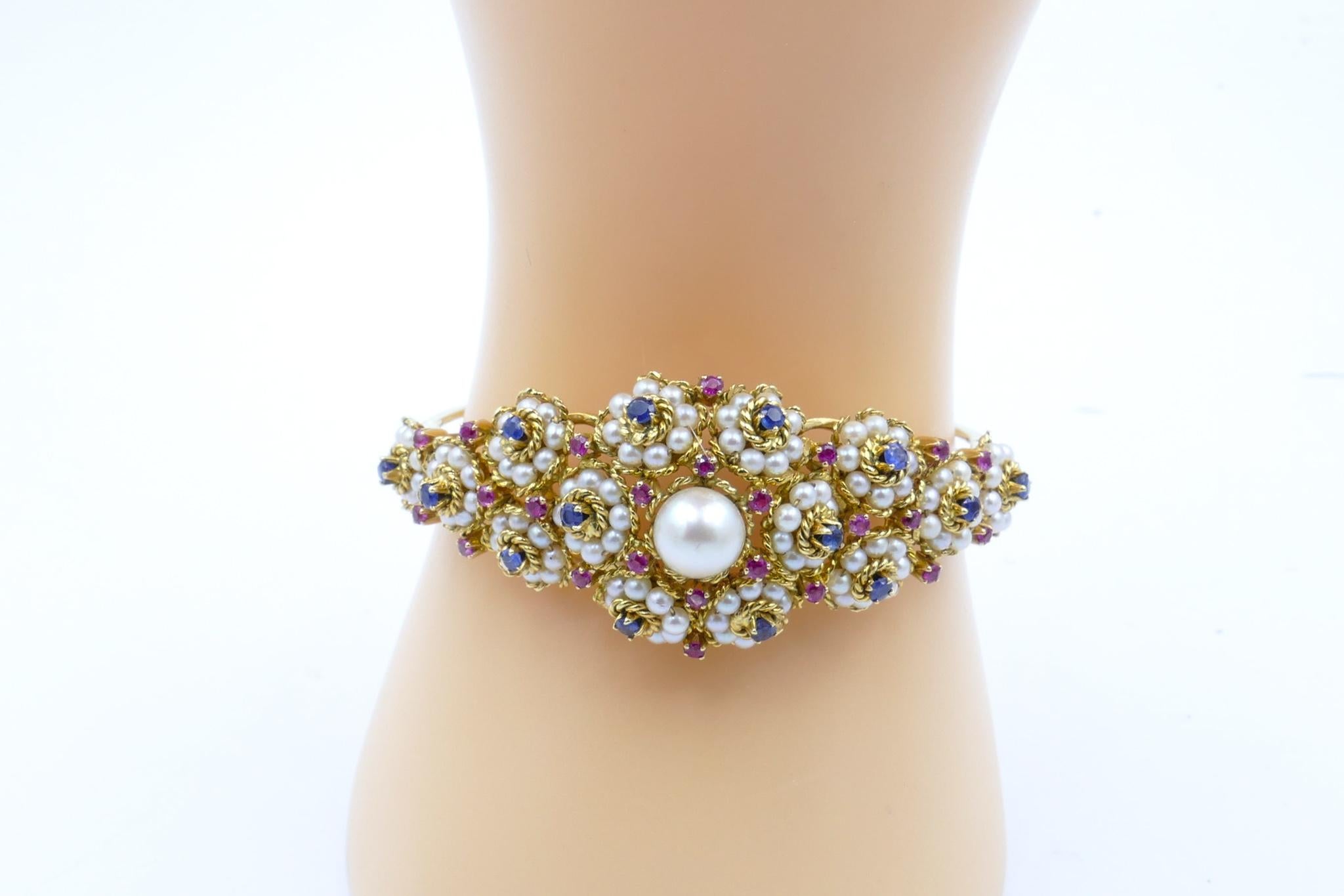 Women's Vintage 18 Carat Yellow Gold Blue and Pink Sapphires with Pearl Embellishment For Sale