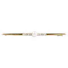 Vintage 18-carat yellow gold brooch with a white pearl and 8 antique-cut diamond