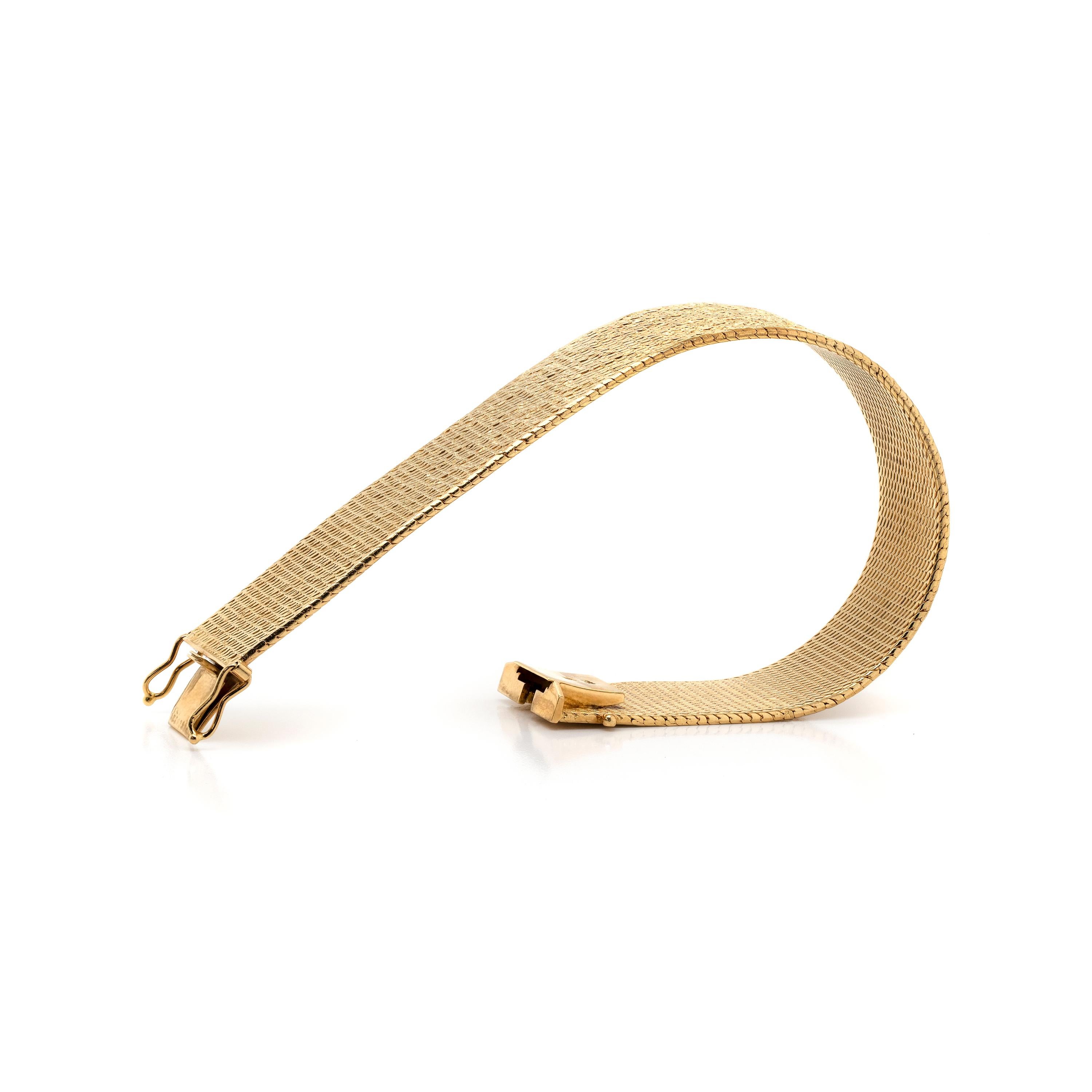 Vintage 18 Carat Yellow Gold Wide Bracelet, circa 1960s In Excellent Condition In London, GB