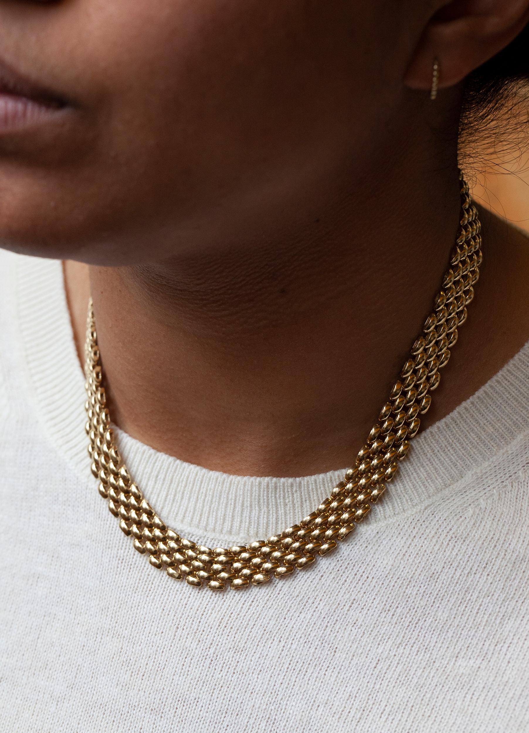 Magnifique parure en or jaune 18 carats comprenant un collier à maillons 