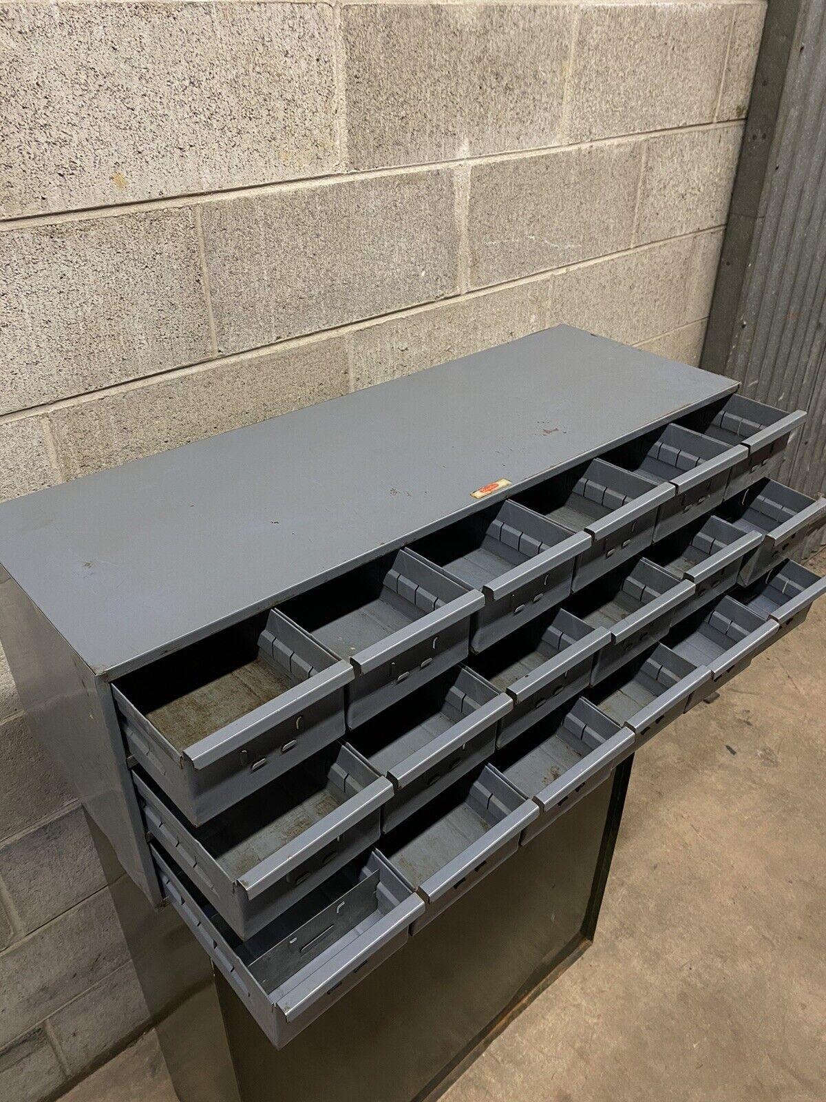 Vintage 18 Drawer Steel Metal Industrial Storage Tool Small Parts Cabinet In Good Condition For Sale In Philadelphia, PA
