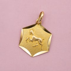 Vintage 18 k Italian zodiac charm pendant - Aries charm - solid yellow gold