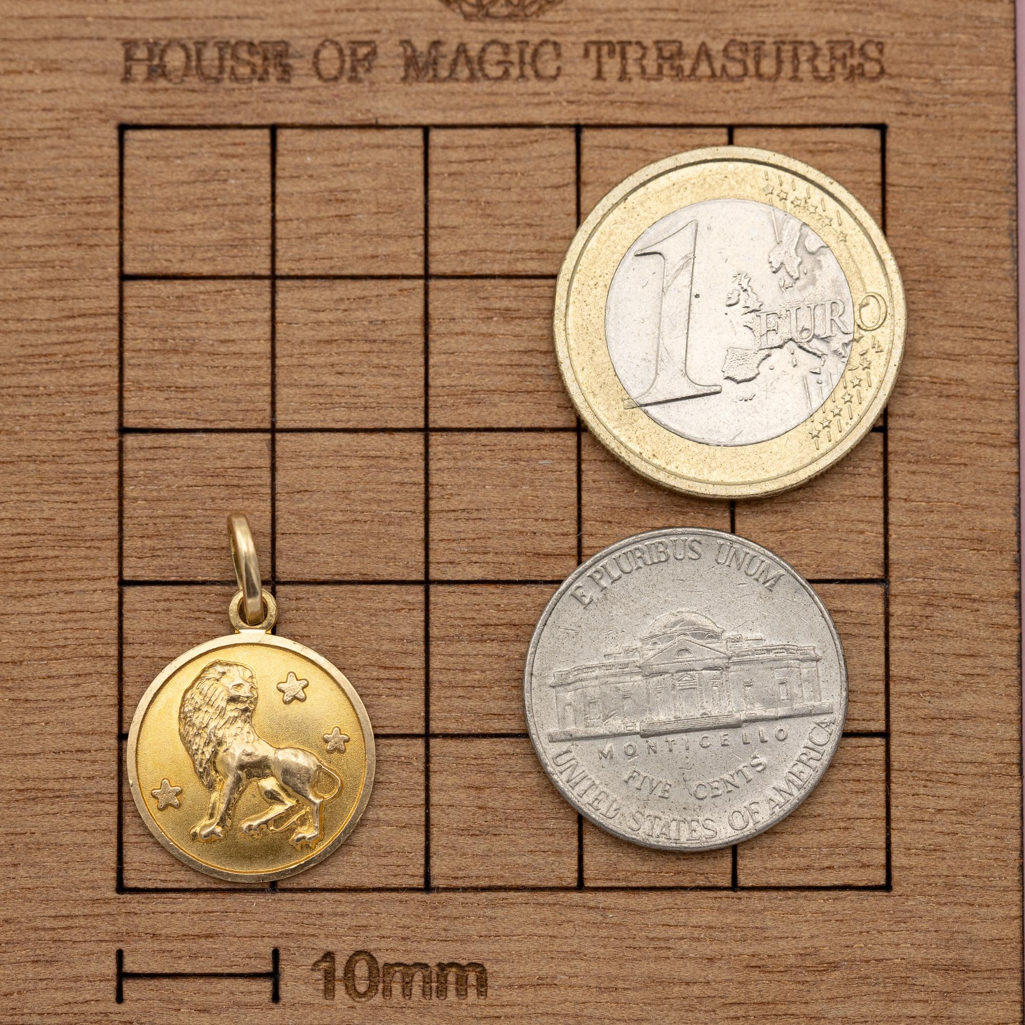 Women's or Men's Vintage 18 k Italian zodiac pendant - Leo charm - solid yellow gold - Star sign