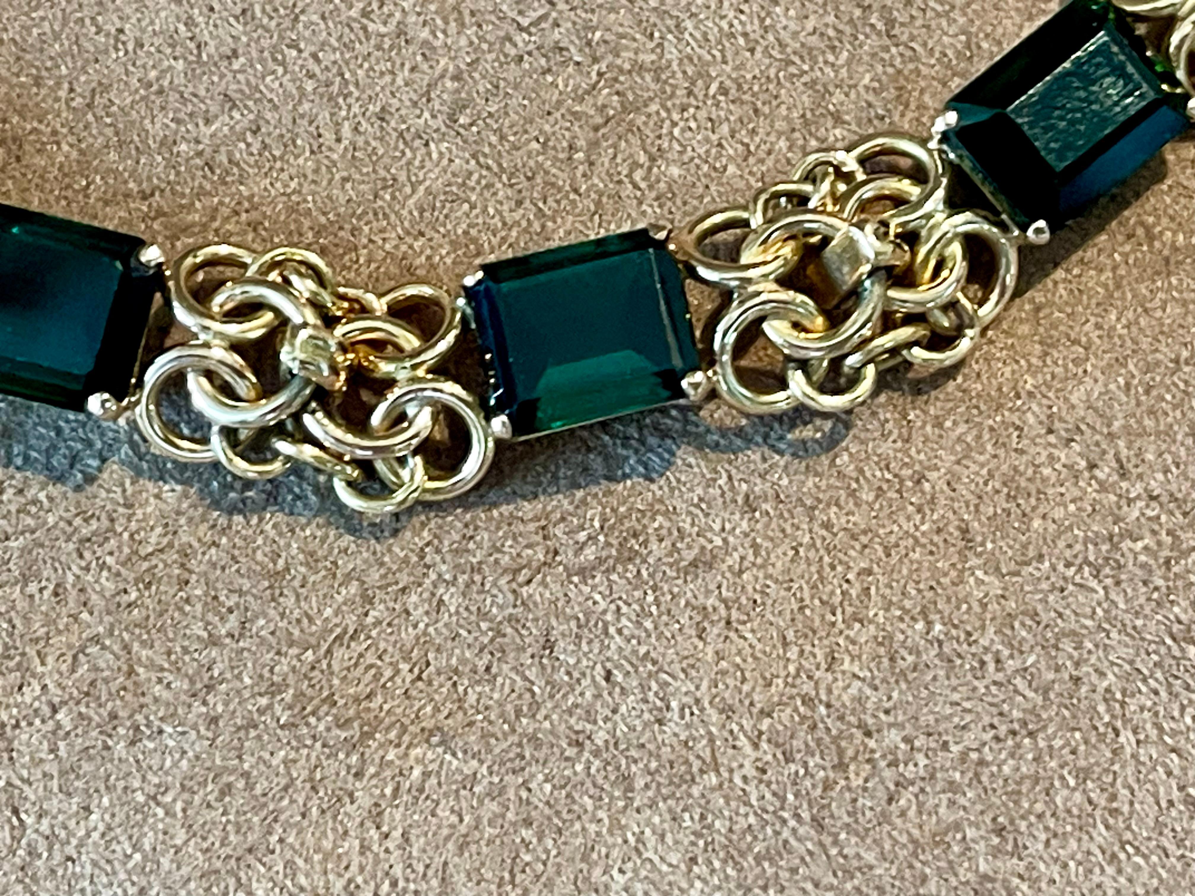 Vintage 18 K rose Gold green Torumaline Bracelet 1950 In Good Condition For Sale In Zurich, Zollstrasse