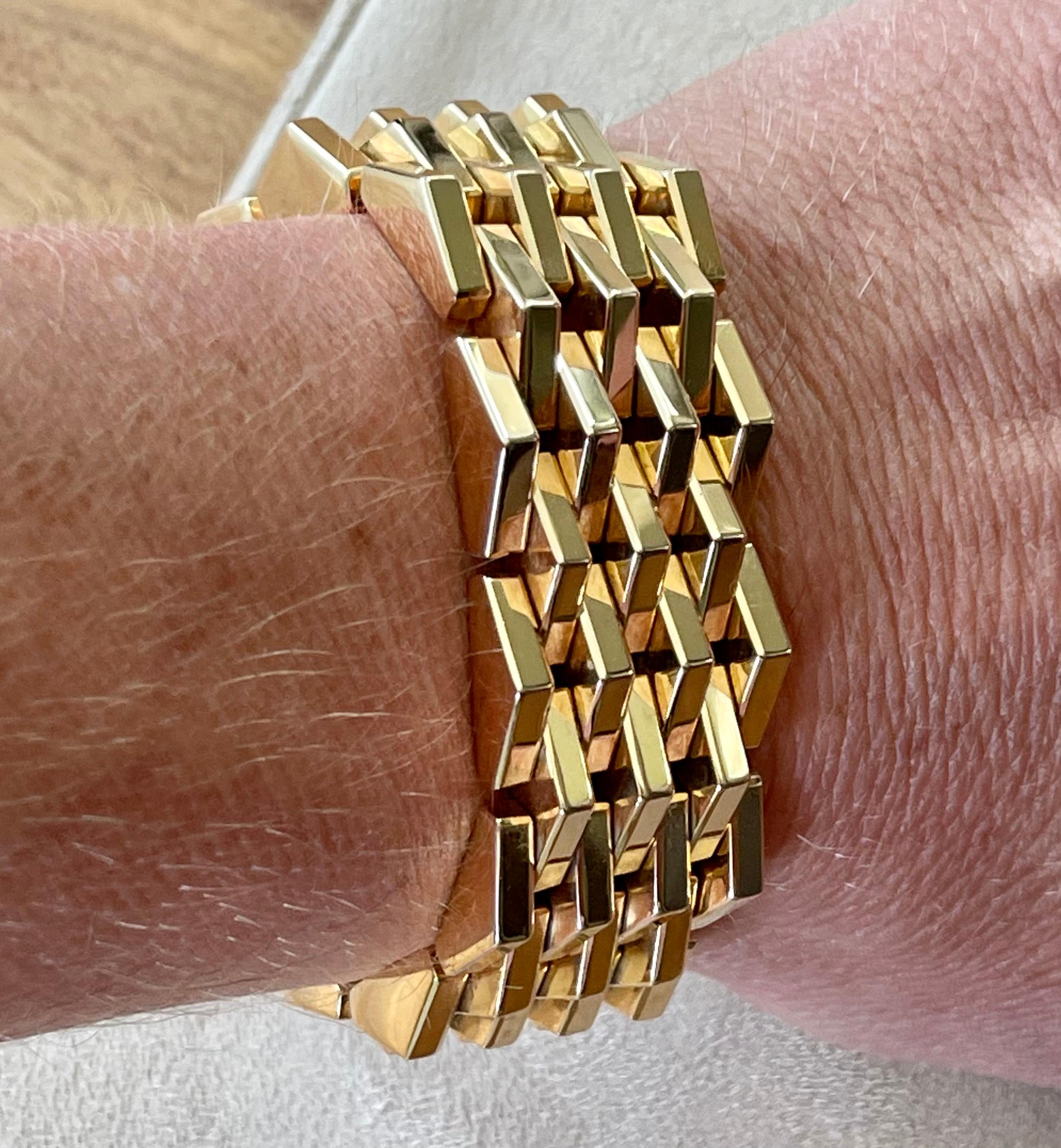 Vintage 18 K Rose Gold Tank Style High Polish Gold Link Bracelet In Good Condition In Zurich, Zollstrasse