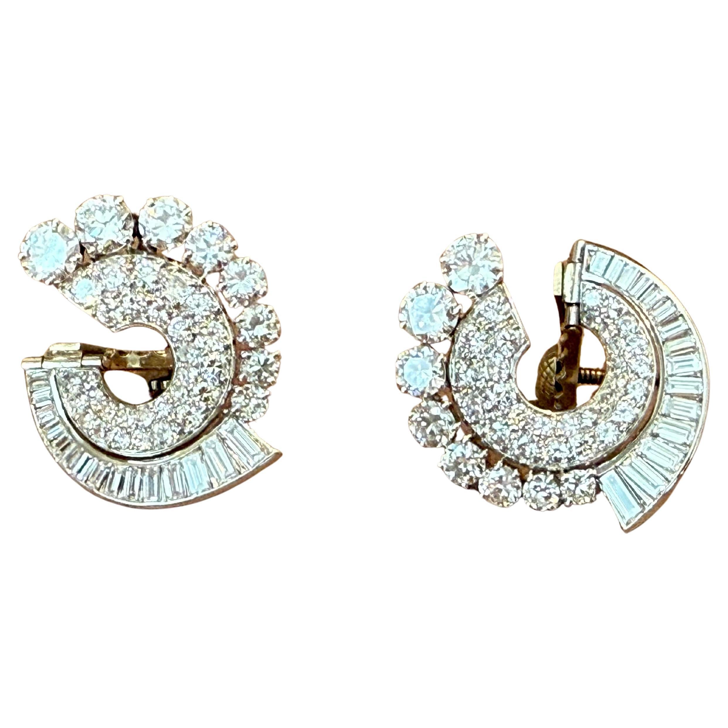 Boucles d
oreilles vintage en or blanc 18 K des années 1930 avec diamants