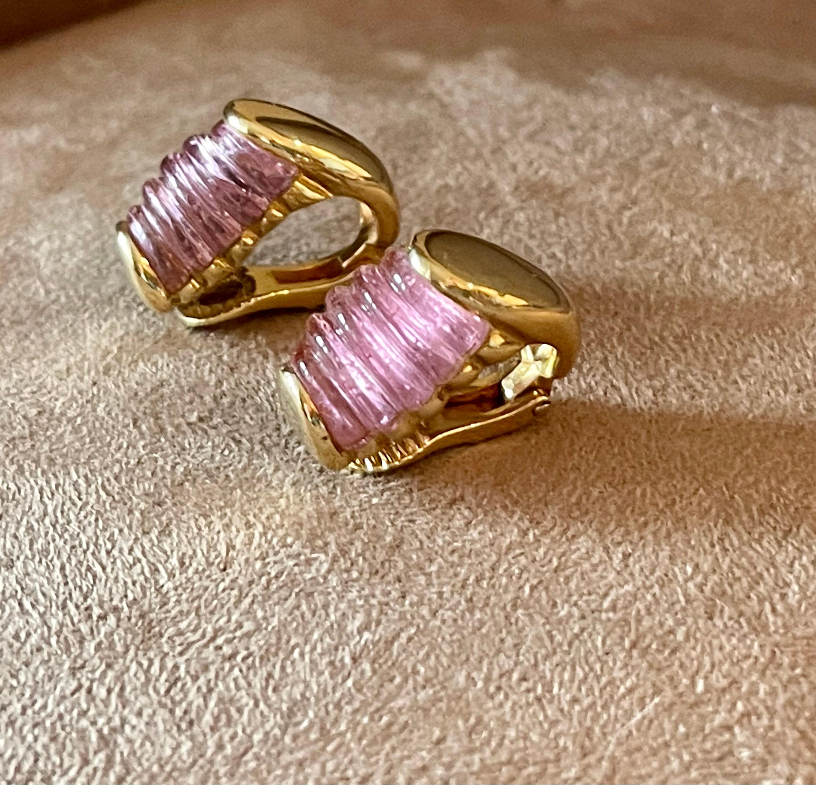 Vintage 18 K yellow Gold earclips with engraved pink Tourmaline by Bulgari 4
