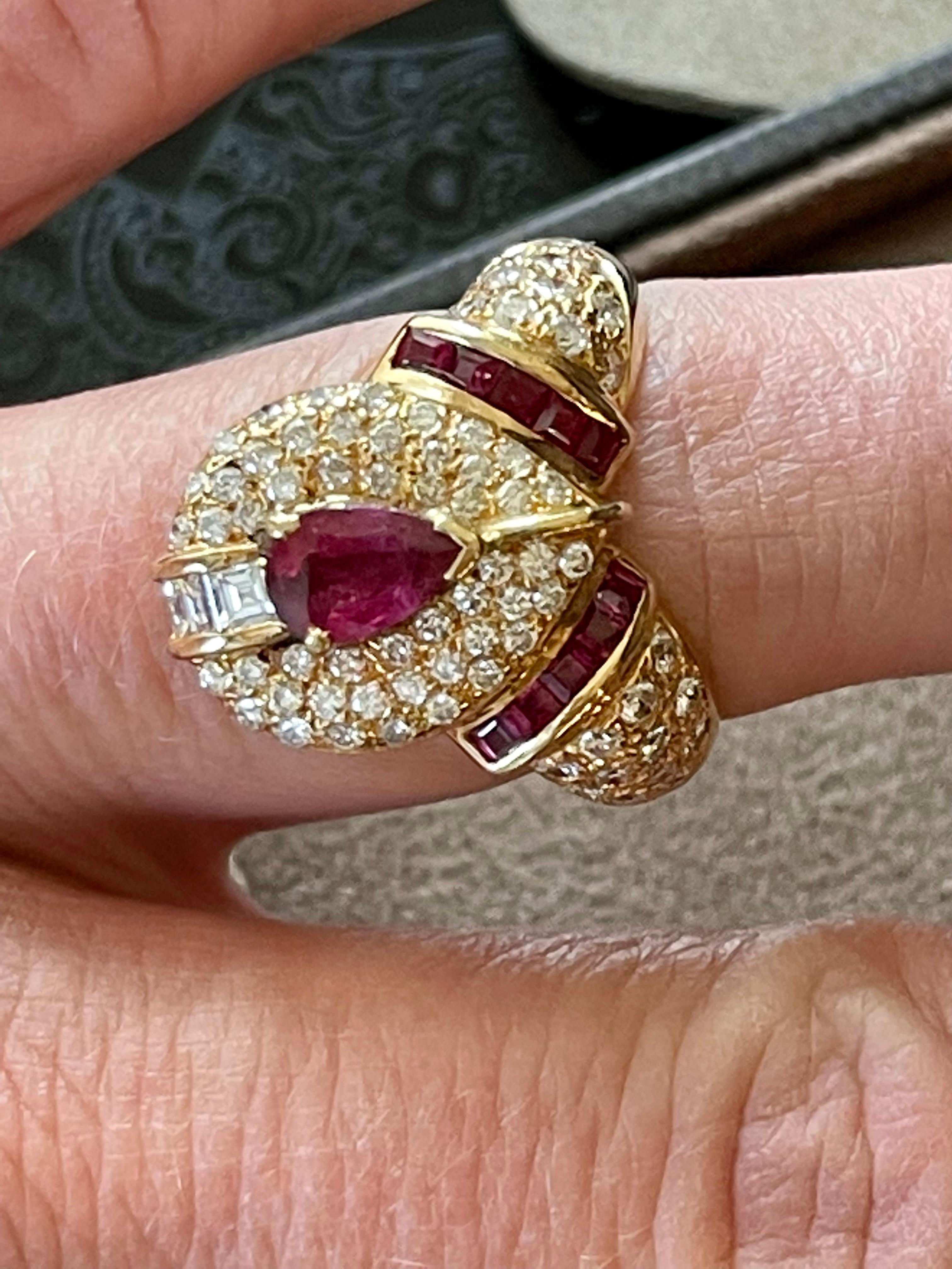 Vintage 18 K Yellow Gold Ruby Diamond Ring For Sale 8