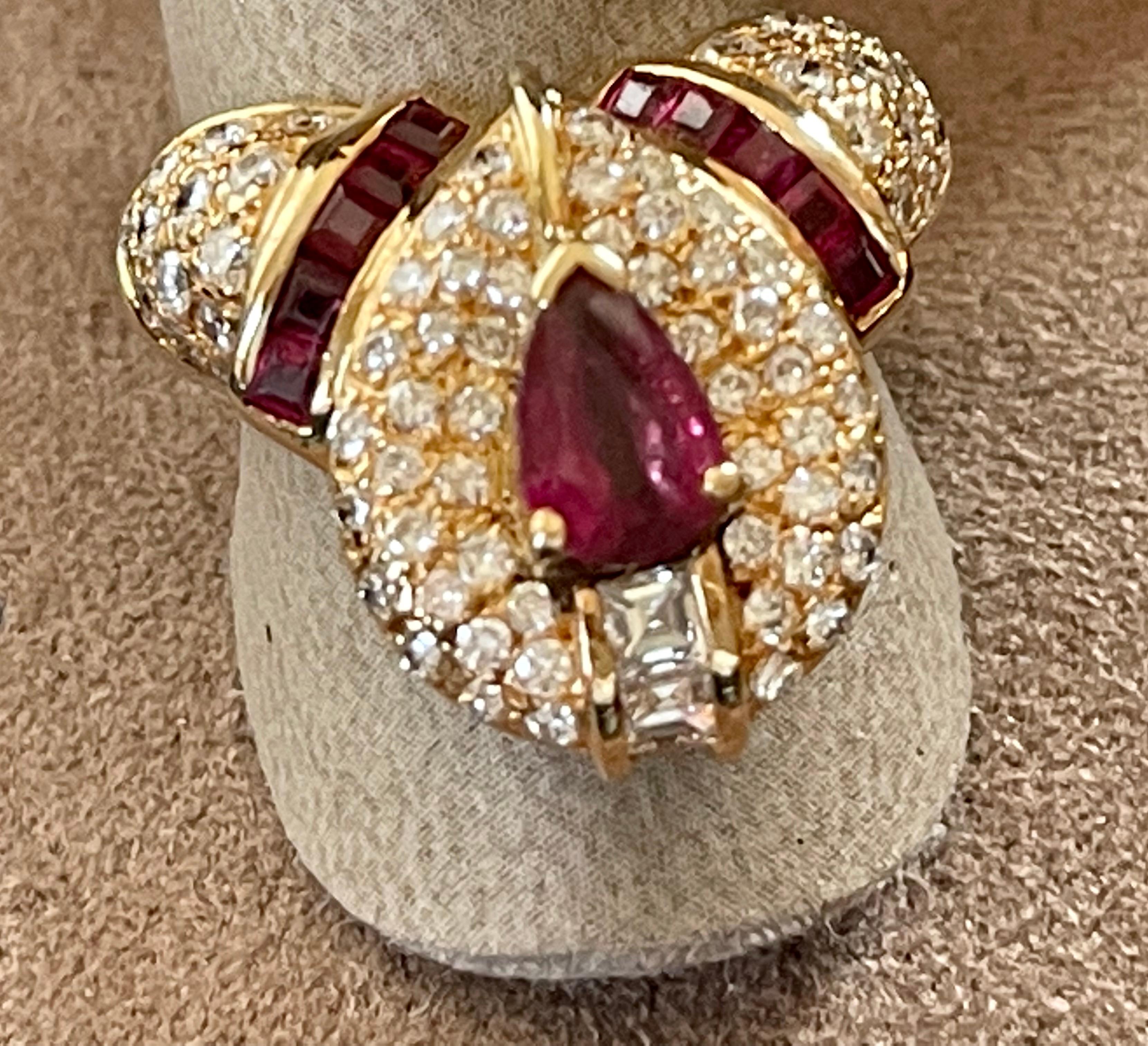 Contemporary Vintage 18 K Yellow Gold Ruby Diamond Ring For Sale