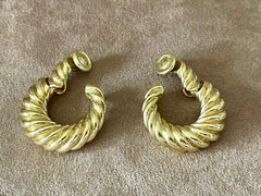Vintage 18 K yellow Gold Van Cleef & Arpels Hoop Earrings