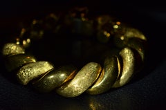 Vintage 18 Karat Bracelet Featuring Polished and Brushed Sections