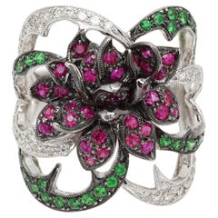 Vintage 18 Karat Flower Ring Ruby Tsavorite and Diamonds Natural gemstones