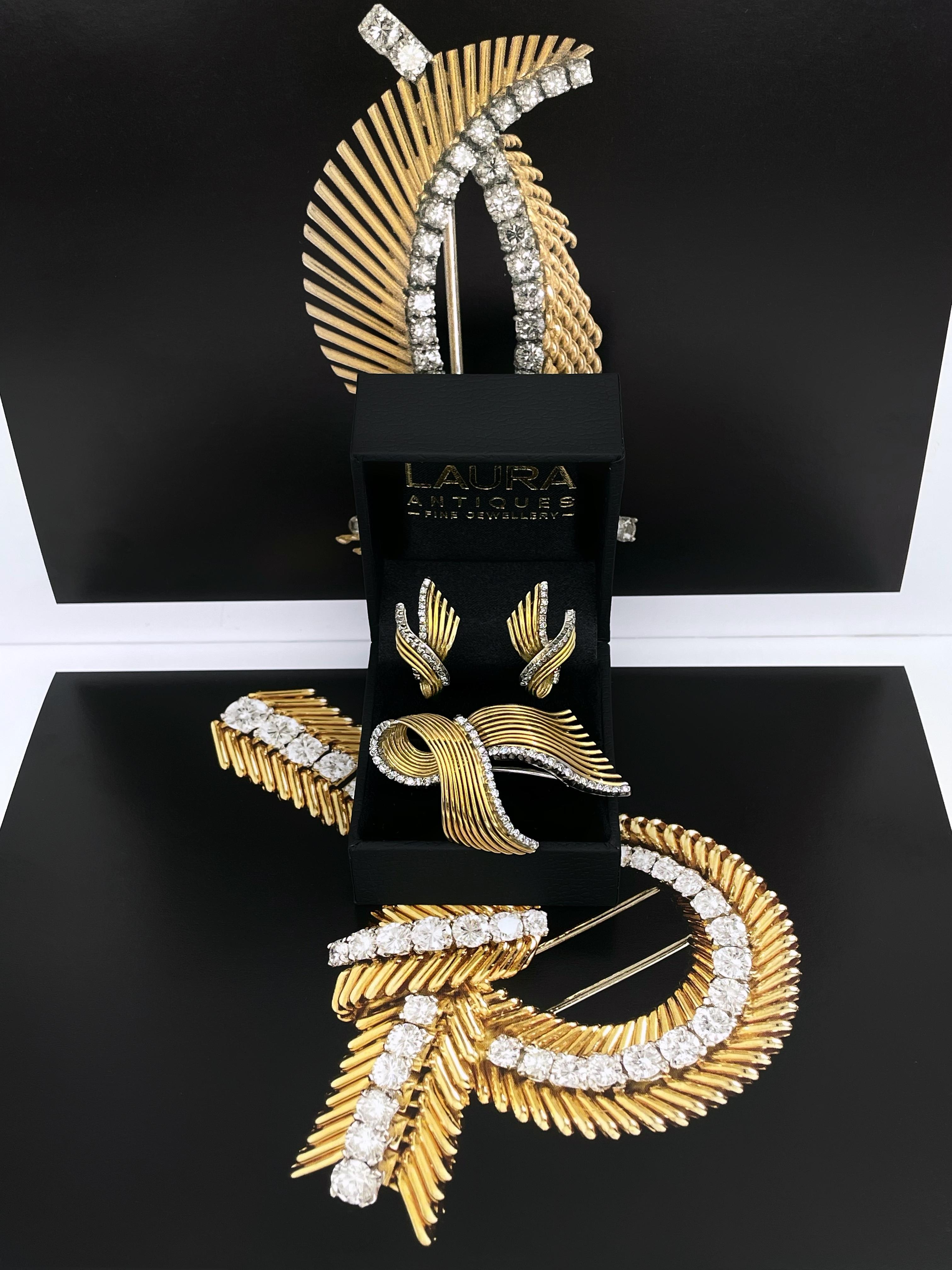 Vintage 18 Karat Gold 0,40 Karat Diamond Structural Bow Pin Brosche im Zustand „Gut“ im Angebot in Vilnius, Vilniaus apskr.