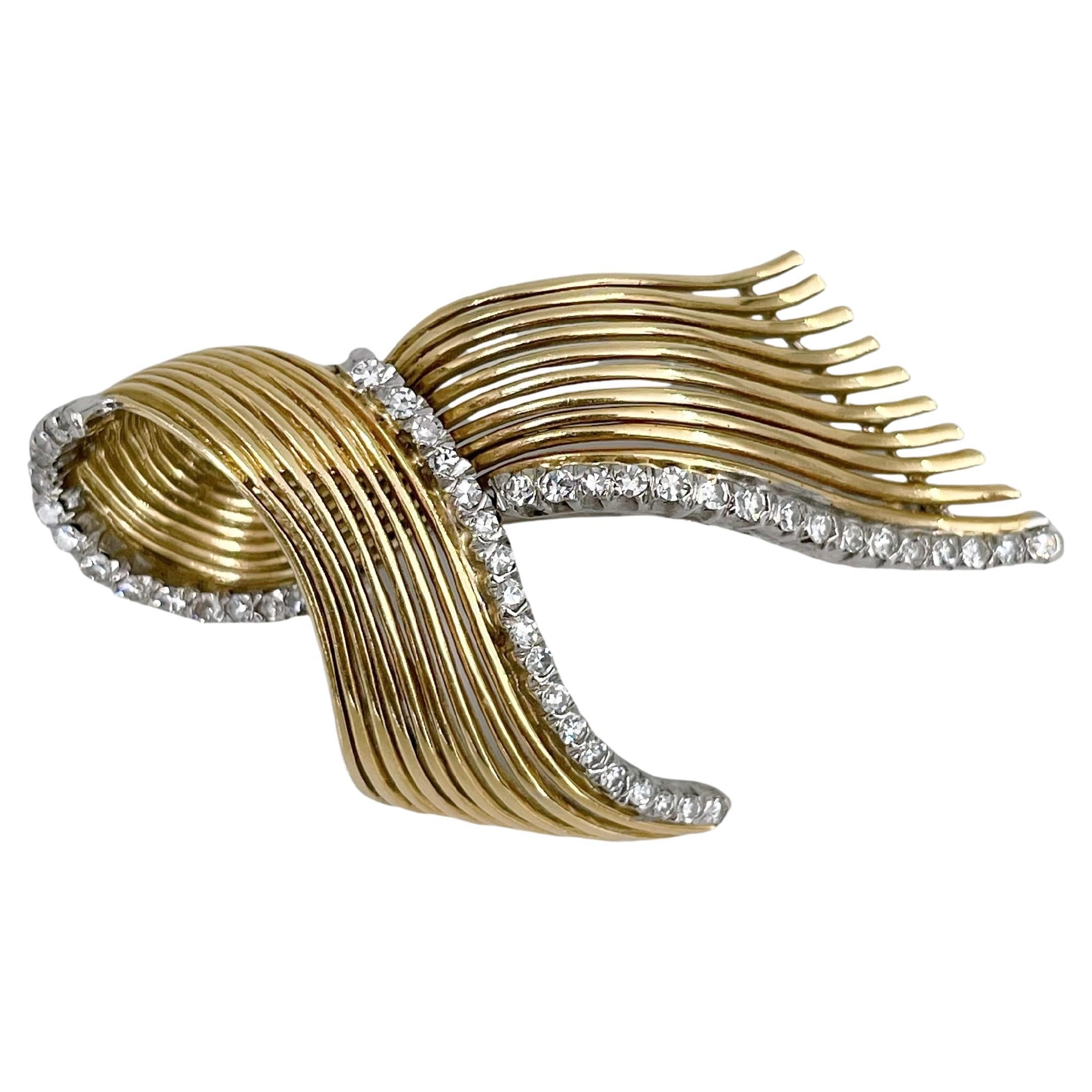 Broche en or 18 carats 0.40 carat Diamond Structural Bow Brooch