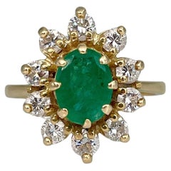 Vintage 18 Karat Gold 0.75 Carat Emerald 0.65 Carat Diamond Cluster Ring