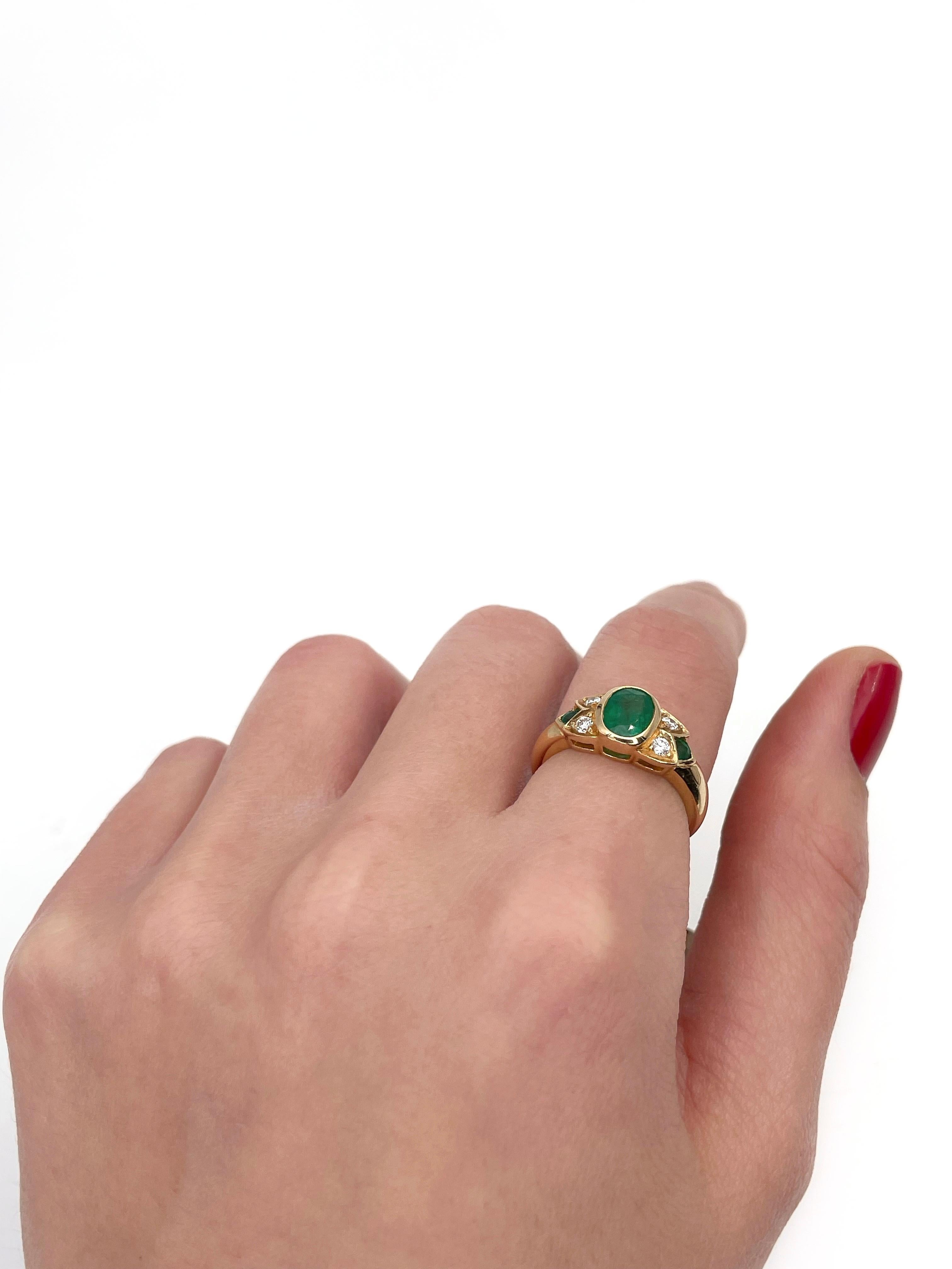 Vintage 18 Karat Gold 1.33 Carat Emerald 0.18 Carat Diamond Band Ring In Good Condition In Vilnius, LT