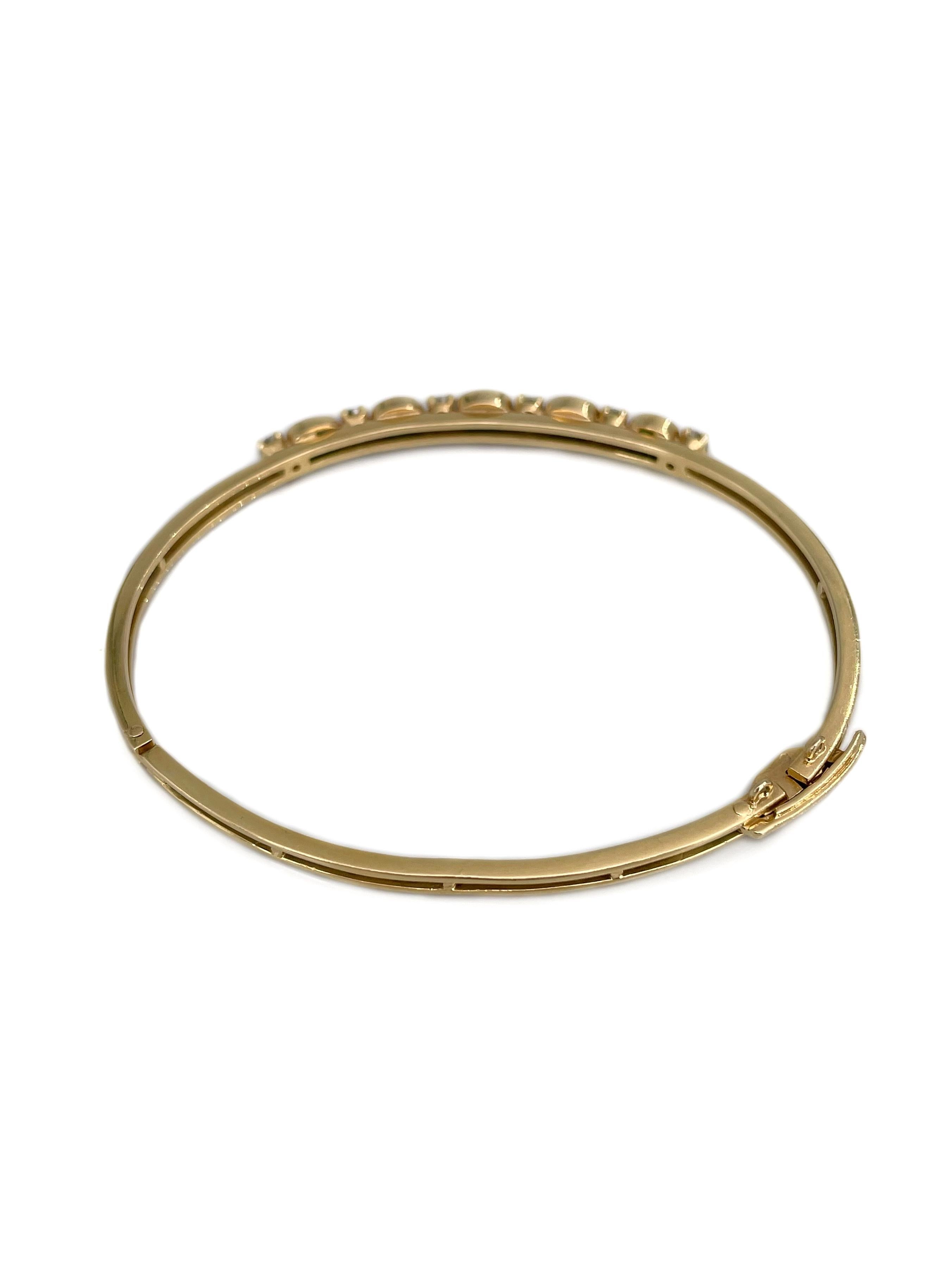 Vintage 18 Karat Gold 1,40 Karat Smaragd 0,42 Karat Diamant Scharnier Armreif (Gemischter Schliff) im Angebot