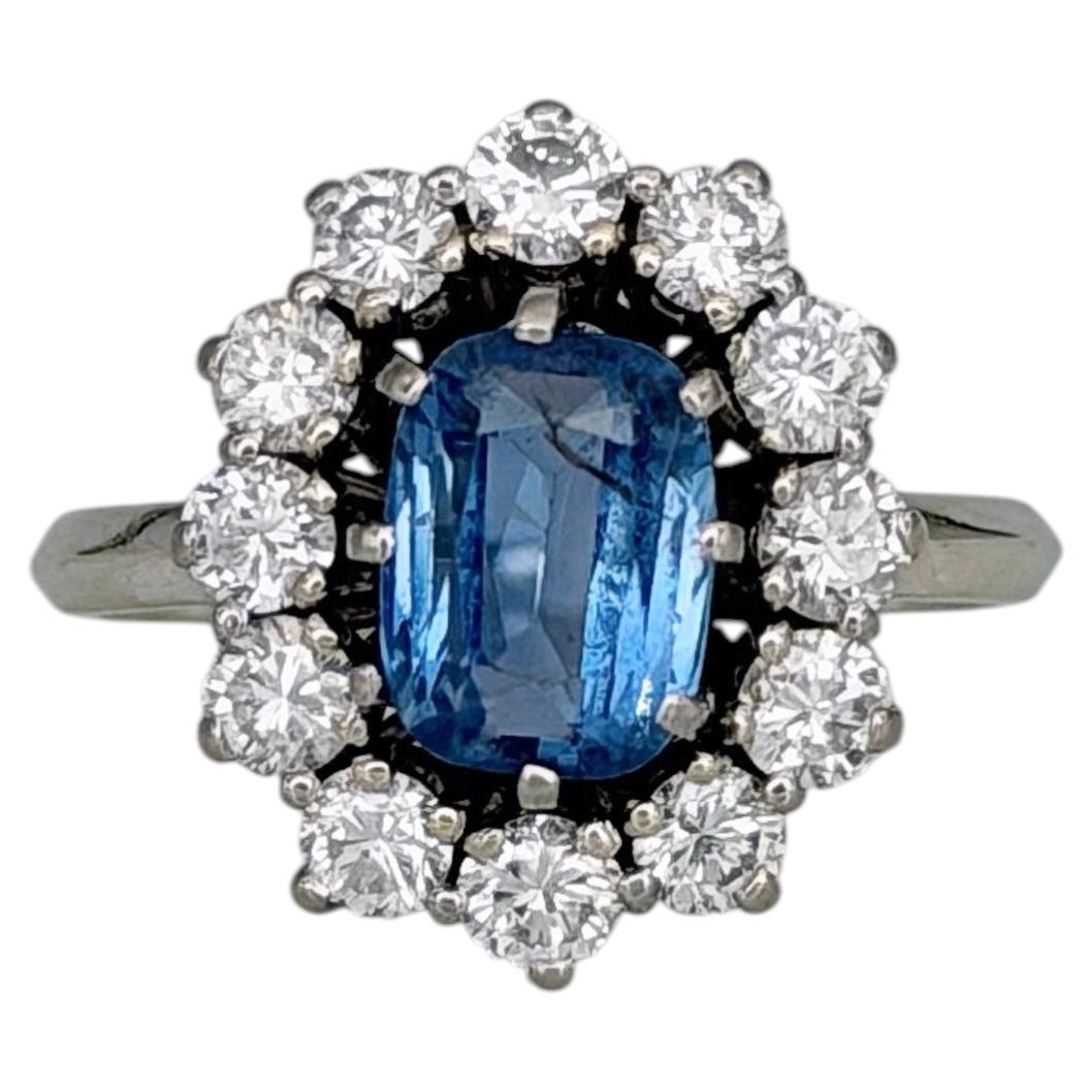 Vintage 18 Karat Gold 1.70 Carat Sapphire 0.90 Carat Diamond Cluster Ring