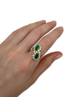 Vintage 18 Karat Gold 1.75 Carat Emerald 1.40 Carat Diamond Toi Et Moi Ring